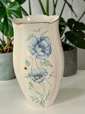Elegant LENOX Morningside Cottage 12.75x6.5x5 Blue Florals Honey Bees Dragon Fly